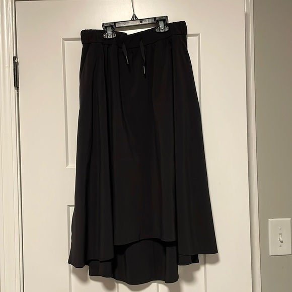 Lululemon skirt - Picture 1 of 6